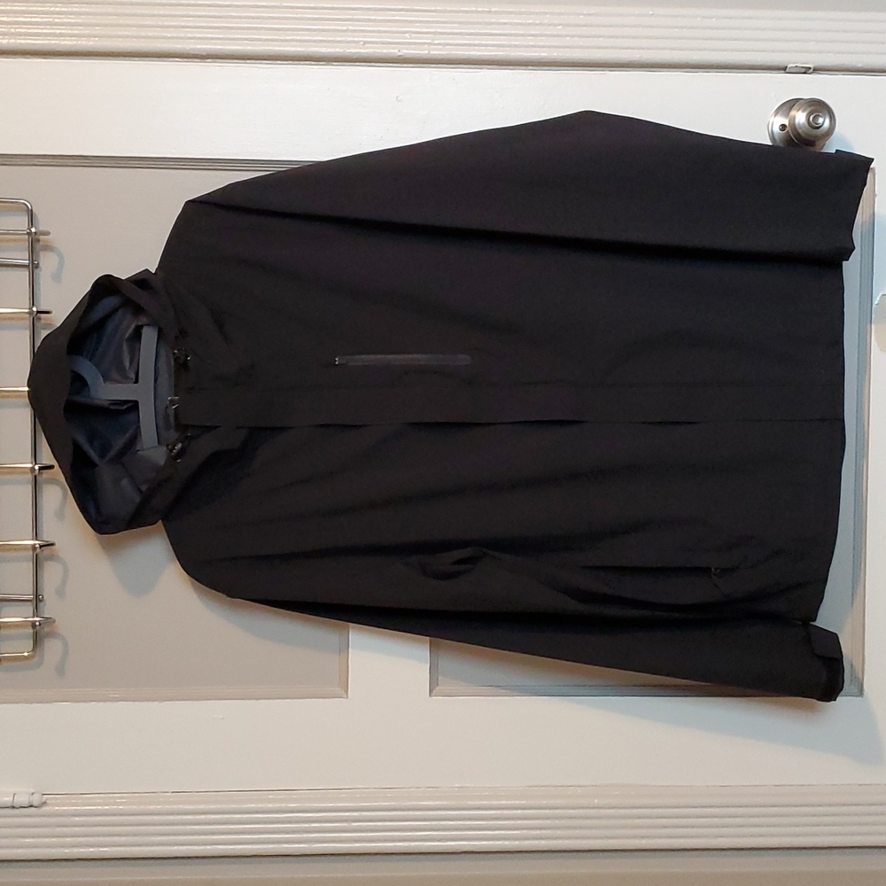 32 degrees hooded jacket w storage pouch